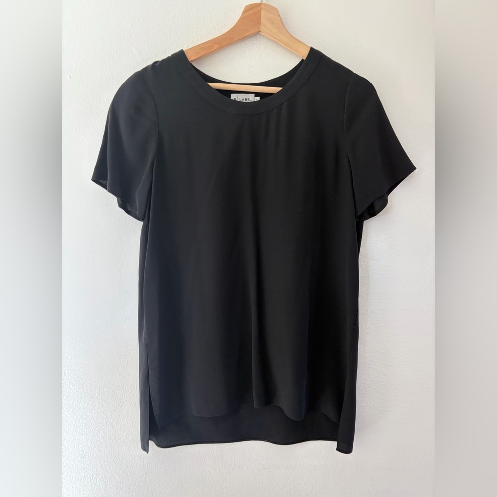 R Label 100% Silk Black Short Sleeve Crewneck T-Shirt Size Small